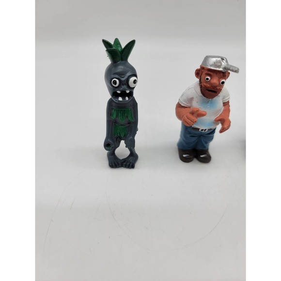 Plants Vs. Zombies Action Figures Toy Lot of 3 PVC toys Cake Topper - Picture 2 of 9